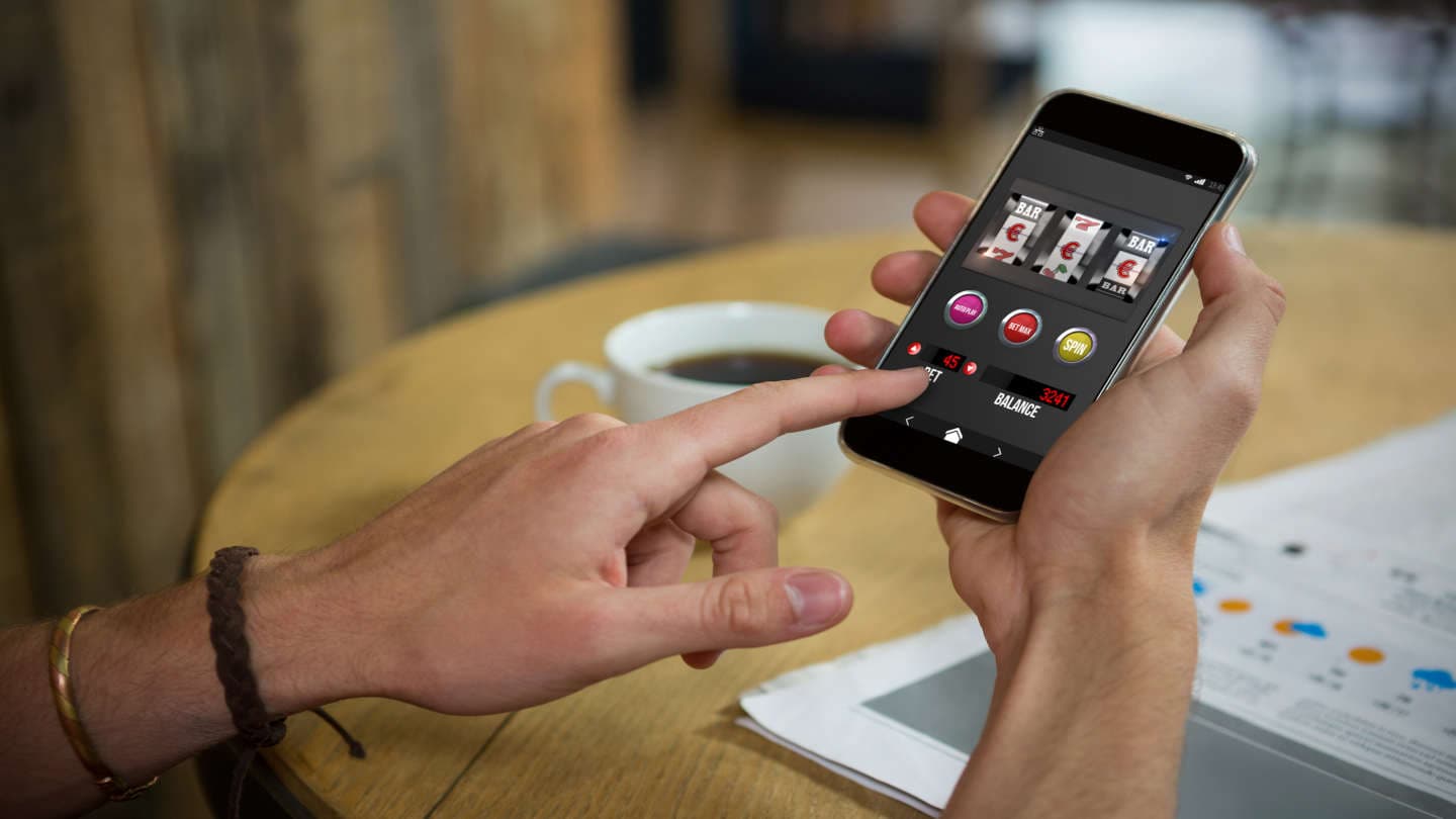 Dragon vs Phoenix Slot Review: A High-Volatility Showdown